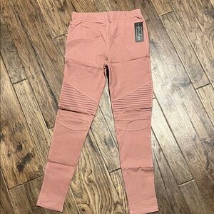 Brand new Women's Skinny Motto Pants in Pink